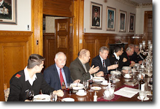 Photo prise lors du diner mensuel d'avril 2014.