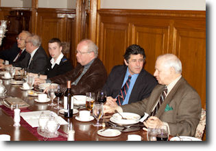 Photo prise lors du diner mensuel d'avril 2014.