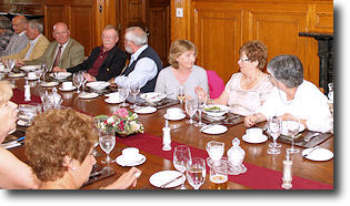 Photo prise lors du diner mensuel de juin 2014.